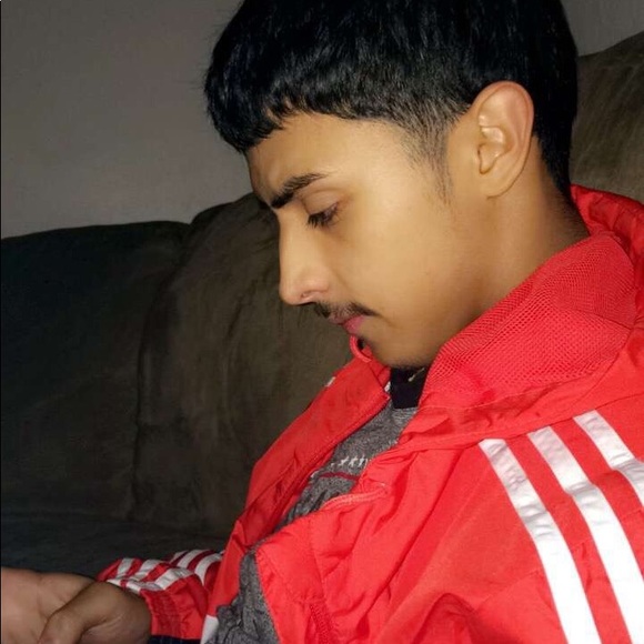 Meet your Posher, Isidro - Picture 1 of 1